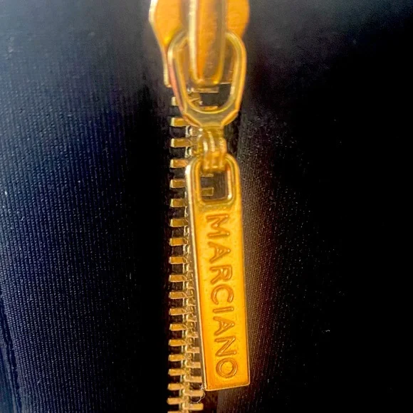 Marciano Jet Black Sleeveless Gold Back Zip Cut Out Top Size Medium Like New - Picture 11 of 13